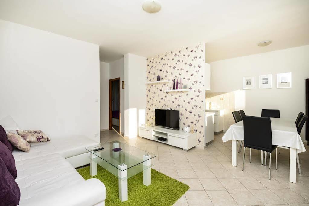 Apartments Princ Hrvoje ดูบรอฟนิก ภายนอก รูปภาพ